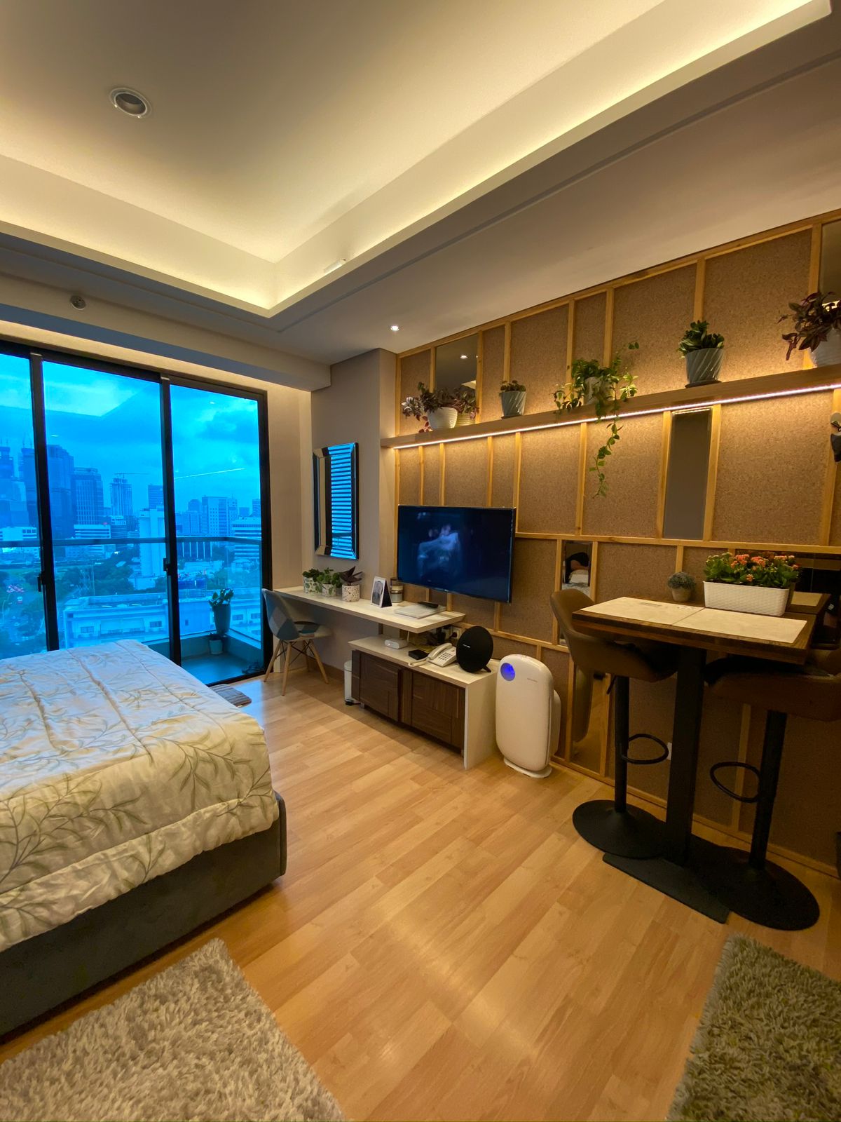 Capitol Suites Studio 1BR